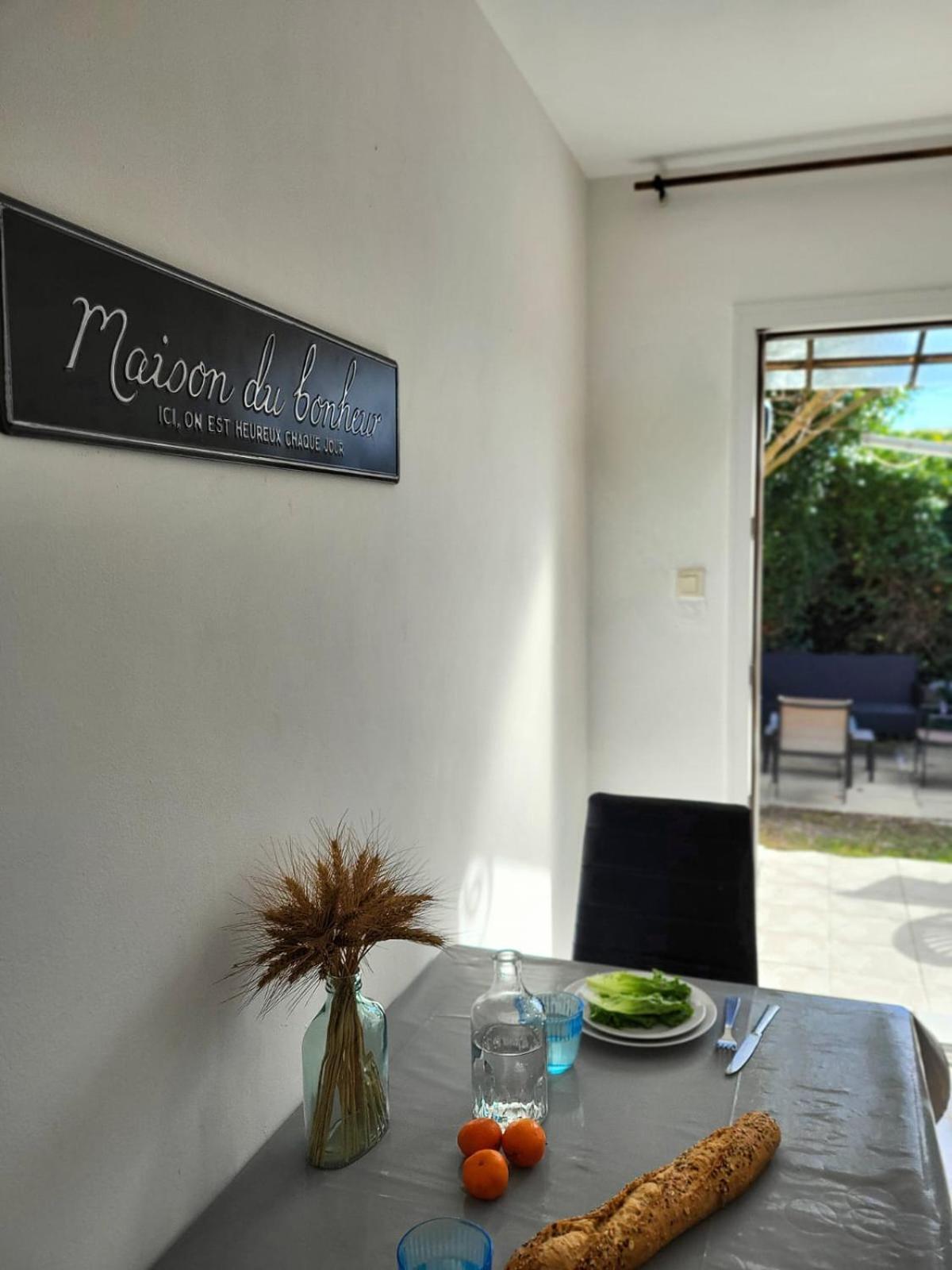 Abrivado Aimargues En Petite Camargue Apartment Exterior photo